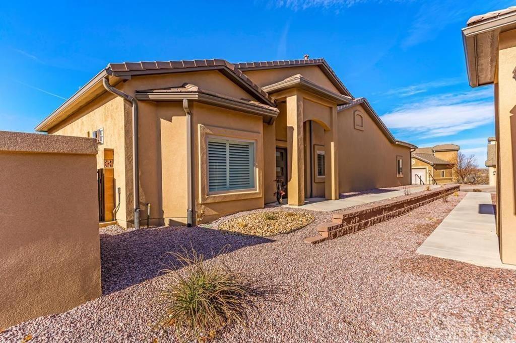 Townhome Modern Pueblo Exteriér fotografie